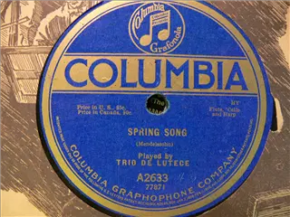 small_columbia a2633 b.webp